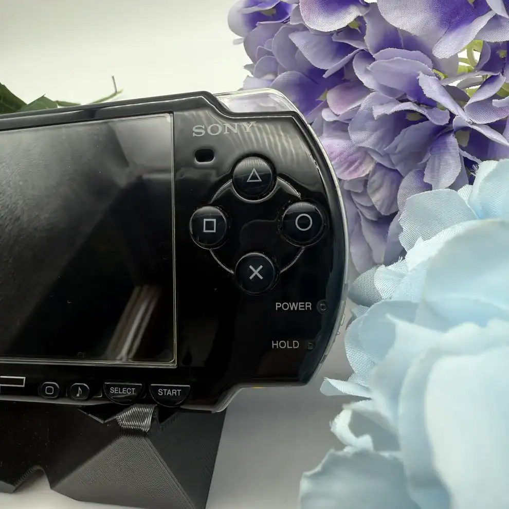 Black-PSP-2000-–-Slim-Model-Modded-Cleaned-Ready-to-Play-3.webp
