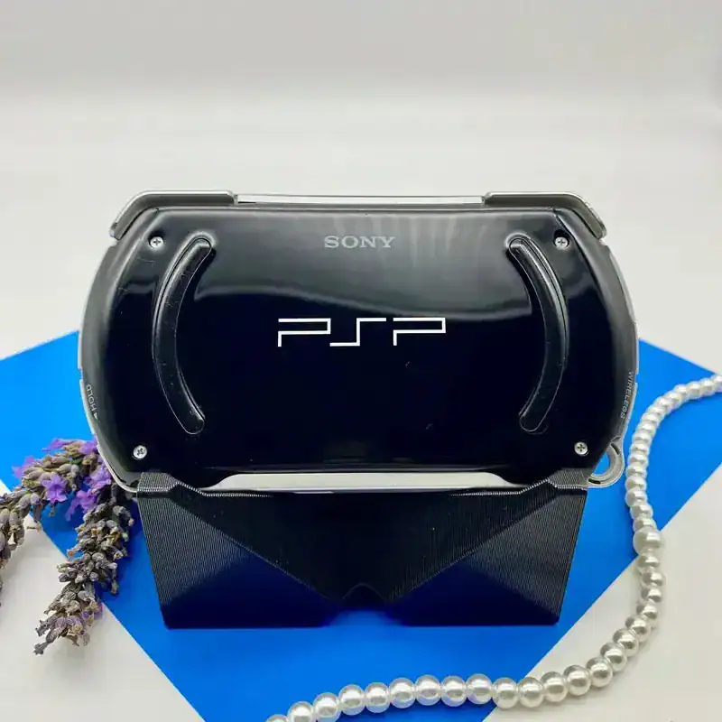 Black-PSP-Go-N1000-–-Compact-Digital-PSP-16GB-Bluetooth-Cleaned-Ready-2.webp