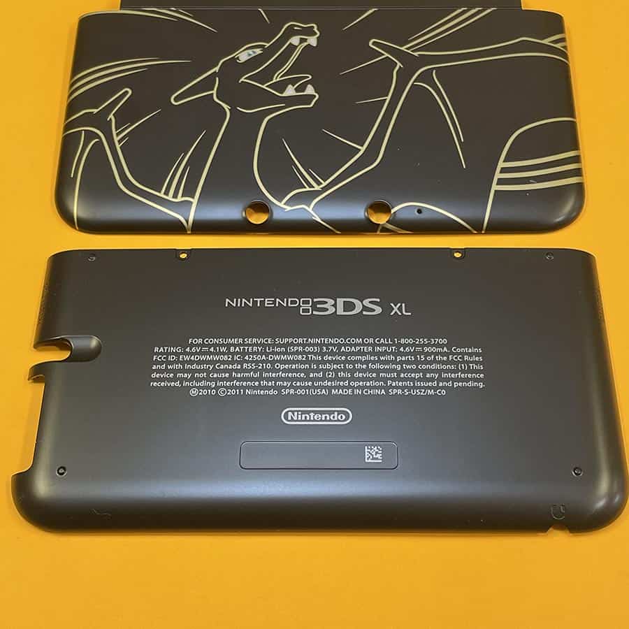Exterior-Shell-for-Nintendo-3DS-XL-–-Charizard-Edition-–-Front-Back-Cover-–-Brand-New-1.jpg
