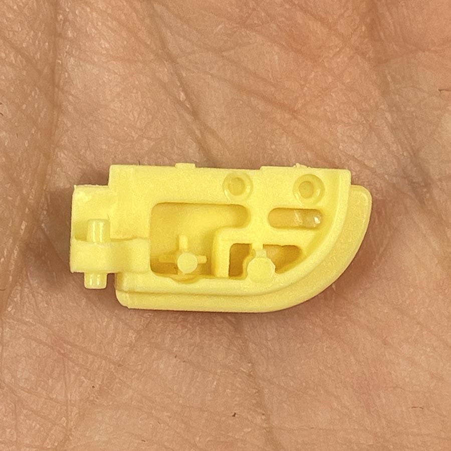 Alternative view of Right Shoulder Button for New Nintendo 3DS XL – Yellow – Replacement Button – Brand New (3rd Party)