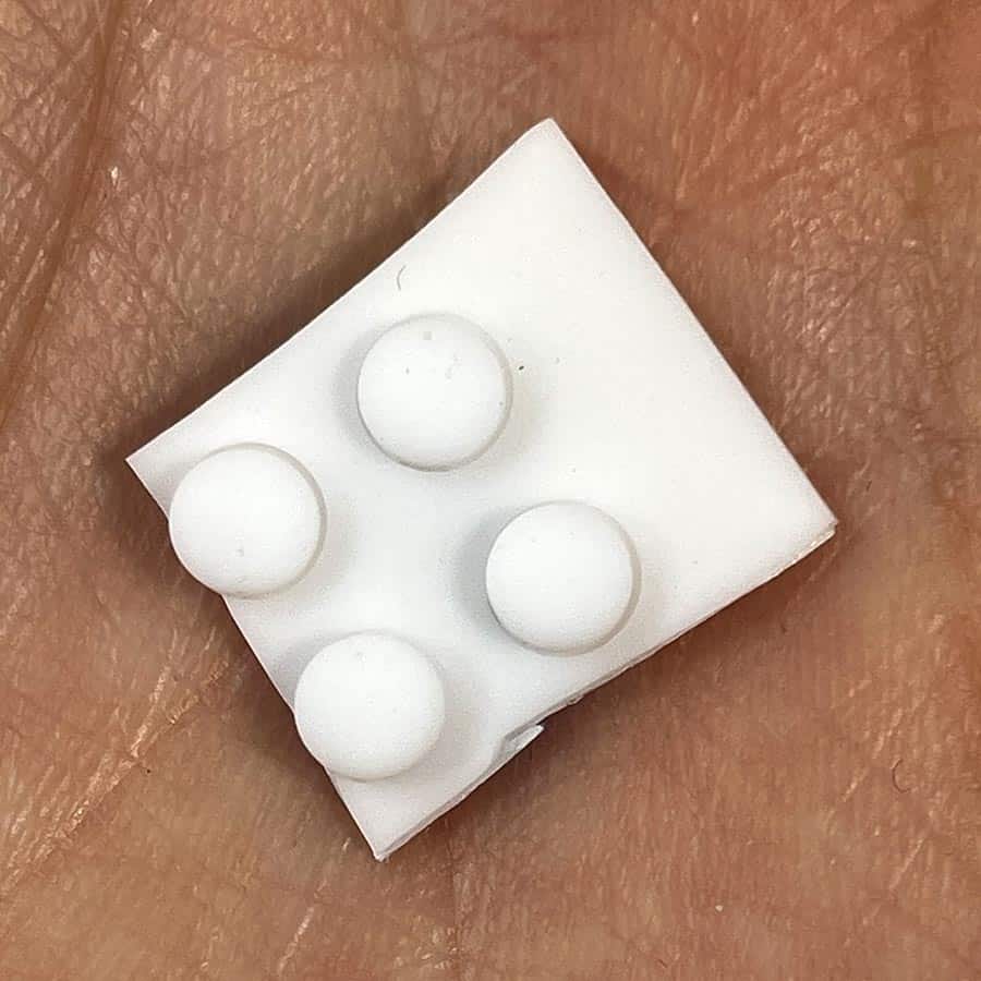 White Circle Screw Covers for New Nintendo 3DS XL – Cosmetic Replacement Nibs