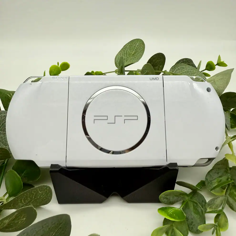 White PSP 3000 – Slim Model | Modded, Cleaned & Ready to Play