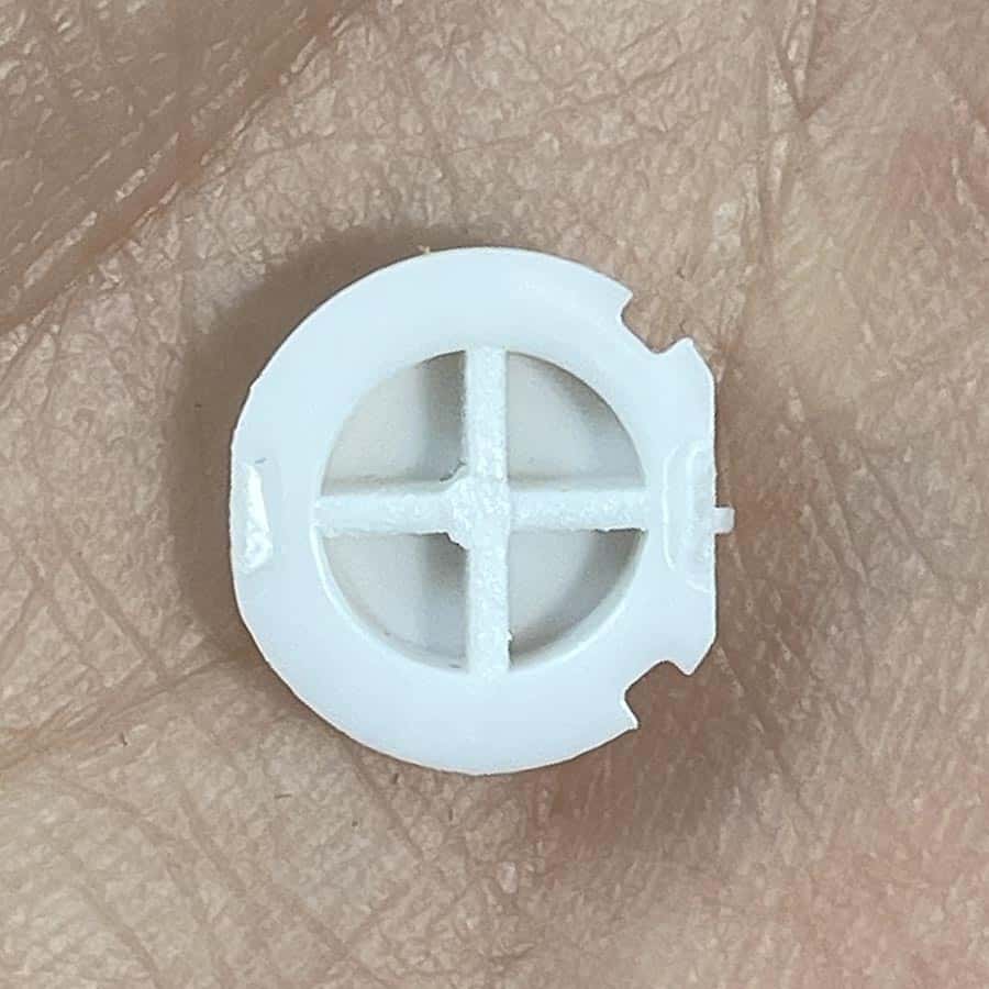 Alternative view of Y Button for New Nintendo 3DS XL – White – Replacement Button – Brand New