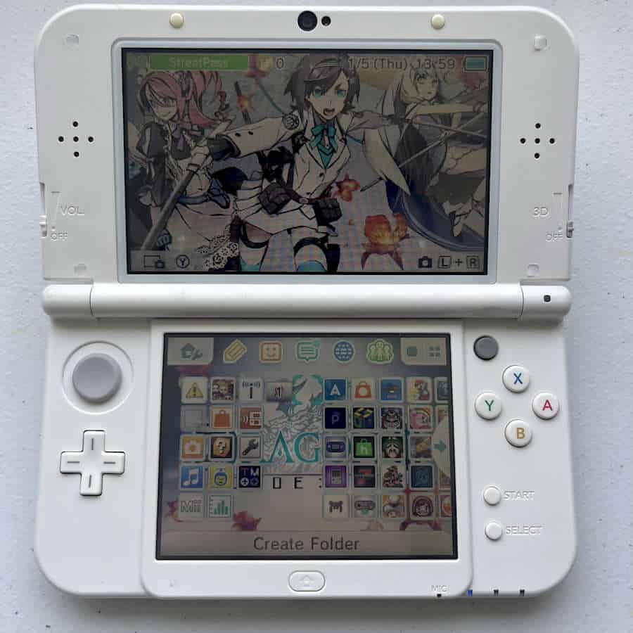 Refurbished white Nintendo 3DS XL with game icons on screen.