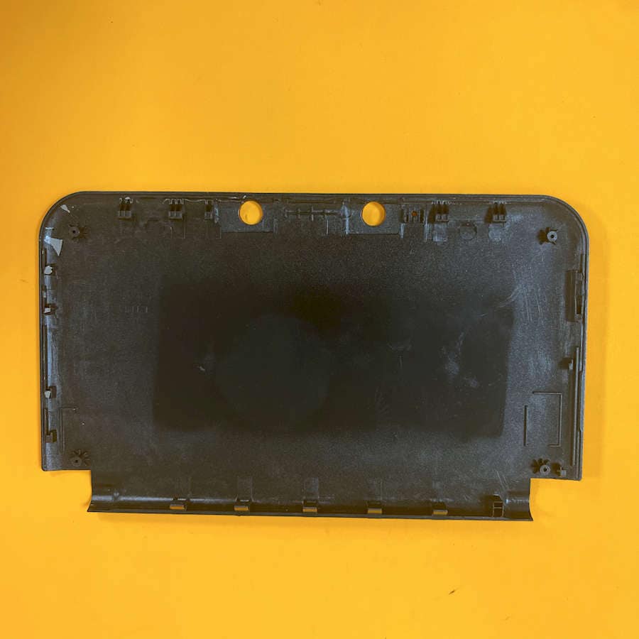 Charizard themed front and back shell cover for Nintendo 3DS XL.